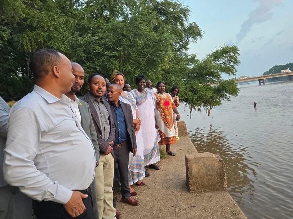 JekapOmod's tweet photo. When the mothers rule, things come to their places. President of #Gambella, Mrs. Alemitu, and the Minister of Tourism, Mrs. Selamawith, enjoying a walk by the #Openo river. This area is a hidden gem with great history, one of the very first trade centers in #Ethiopia. https://t.co/kETYTgT5ti