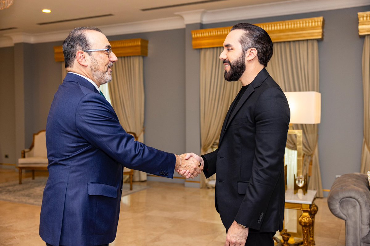 Casa Presidencial 🇸🇻 tweet media