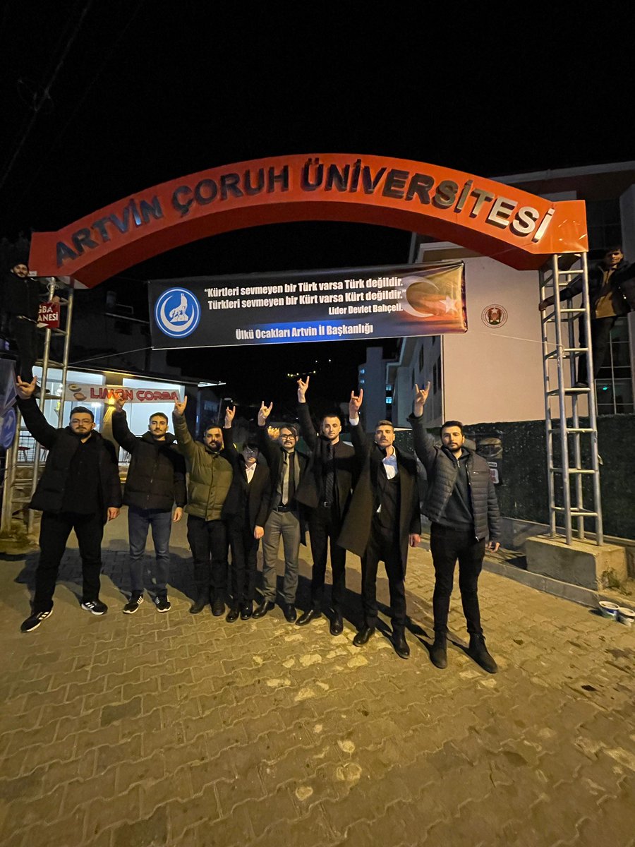 mitErenAvc1's tweet photo. Kürtleri sevmeyen bir Türk varsa Türk değildir.
Türkler sevmeyen bir Kürt varsa Kürt değildir. 
Lider Devlet Bahçeli https://t.co/wzfNcE1xJz