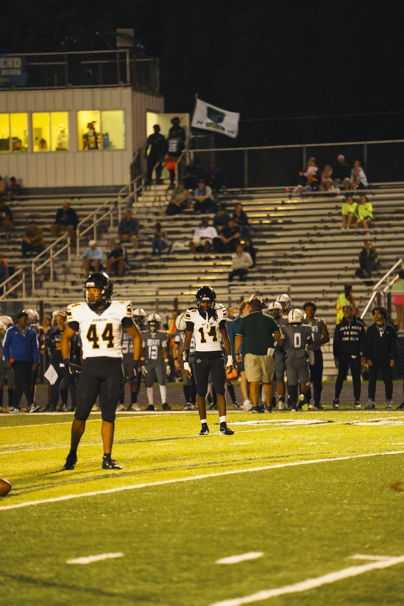 Junior Season Highlights. Tap in!!!!

hudl.com/v/2R9XUT