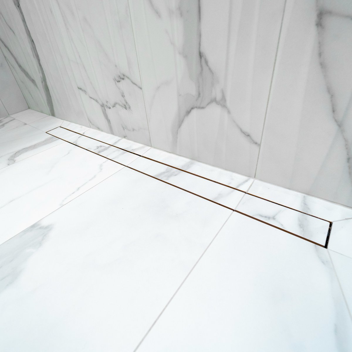 mike_holmesjr's tweet image. We recently renovated this bathroom for a very deserving couple. They had one bathroom and we decided to build a curbless shower to make it easier for him to get in and out of the shower 🚿 
We use the @schluterNA linear drains and they're awesome!
#bathroomreno