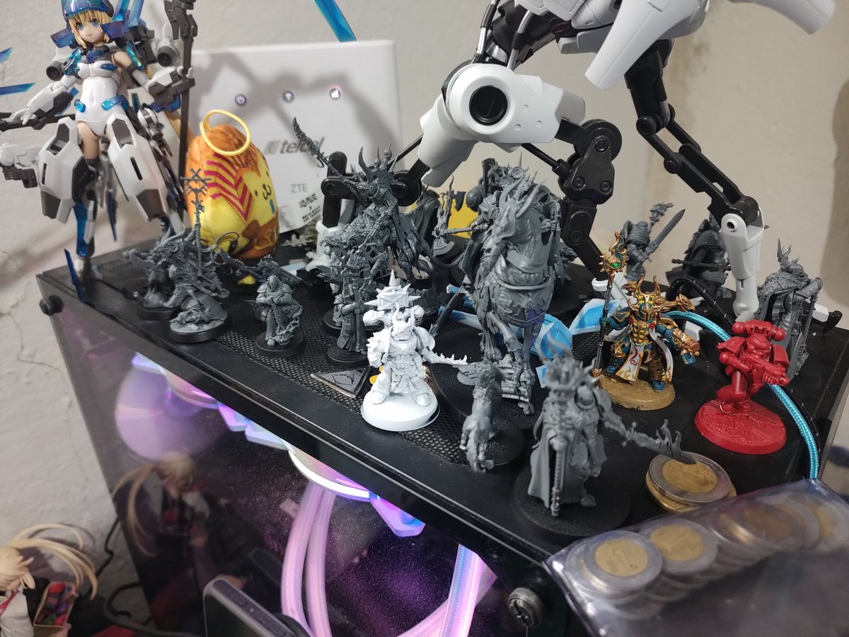 OcelotlRonova's tweet photo. @warhammer It will probably take me at least a year to paint everything, but we are already starting, slowly but surely. https://t.co/2gA86HdTbe