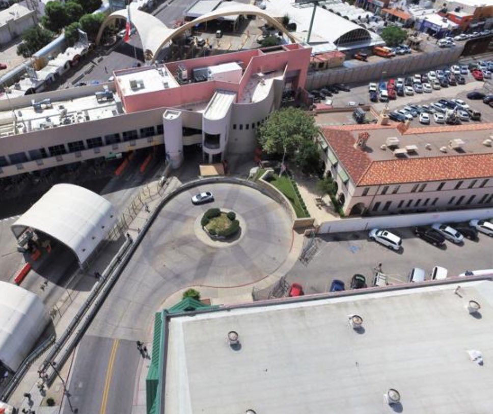 PortNogales's tweet photo. Our ports of entry show impressive growth and resiliency. Truck traffic is up 5.8%, with 338,704 trucks crossing through October! Additionally, over 8.8 million people crossed through Nogales, underscoring our importance for both trade and tourism. Way to go Gateway Nogales!! https://t.co/Mt1kXTftUu