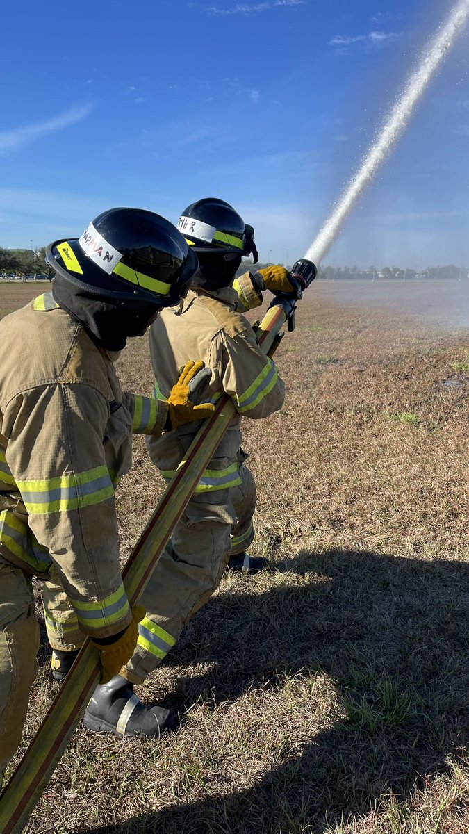 Troyanna__'s tweet photo. Life lately 🚒❤️ https://t.co/29UNYVGqCE