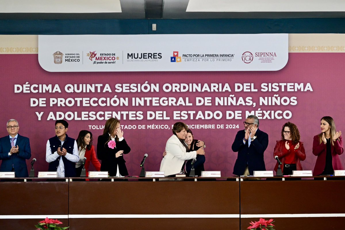 delfinagomeza's tweet photo. Presidí la Décima Quinta Sesión Ordinaria del Sistema de Protección Integral de Niñas, Niños y Adolescentes del Estado de México, donde ratifiqué las metas del Pacto por la Primera Infancia, en alineación con los compromisos nacionales suscritos por la Presidenta de México, @Claudiashein, para promover una sociedad más justa, igualitaria, próspera y segura. Firmamos un Convenio de Concertación para unir fuerzas, visiones y corazones, a fin de construir una realidad donde cada niña, niño y adolescente tenga el apoyo, las garantías y las oportunidades para prosperar, ser felices y tener una gran calidad de vida.
Desde el Gobierno del @Edomex, con #ElPoderDeServir, seguiremos con nuestro propósito fundamental de garantizar el bienestar de la niñez y de las y los adolescentes. Es prioridad tutelar el pleno ejercicio de sus derechos humanos y velar por el principio del interés superior de infantes y adolescentes.
