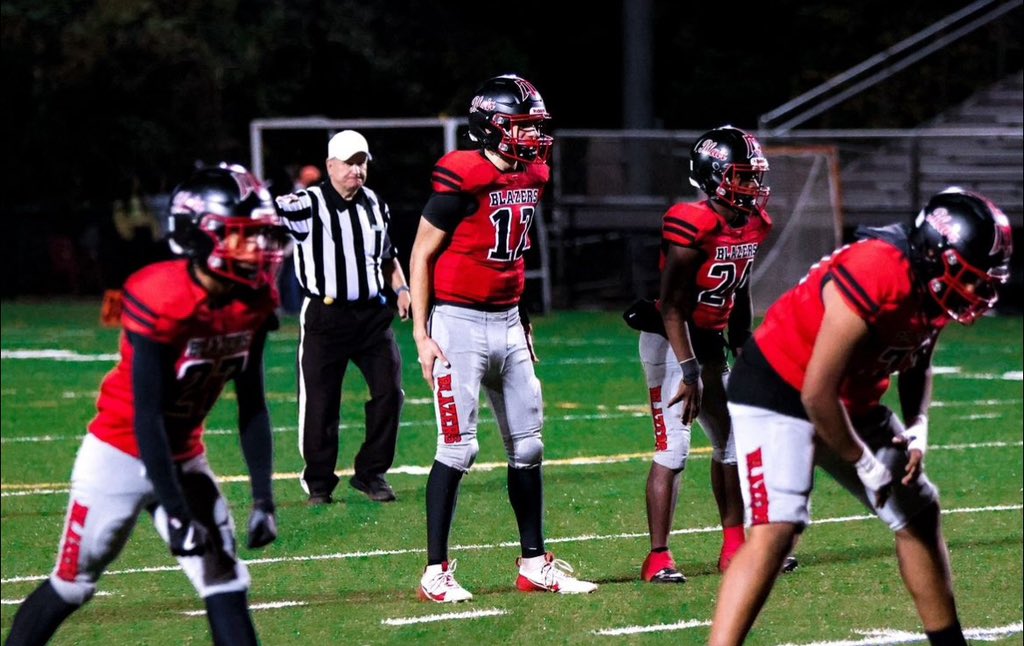 Year 3 Film👇
Pro-Style QB
6'2 185lbs 
'26 
<a href="/DimeUQBTraining/">Dime U</a> 
hudl.com/v/2R8DQ2