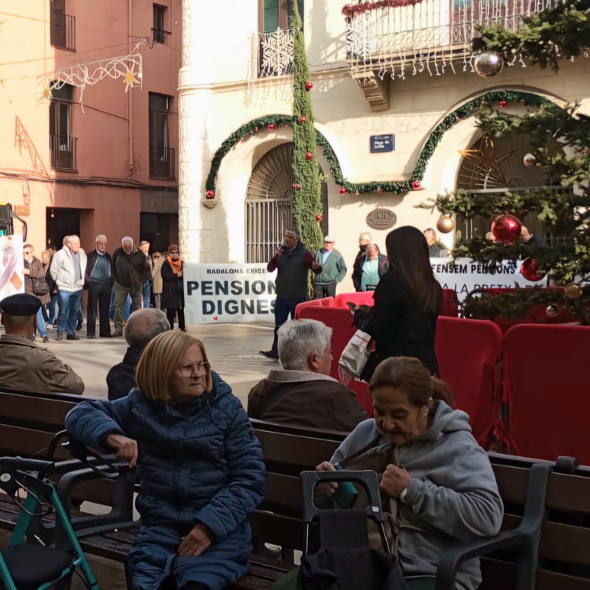 Parlem molt dels problemes de per accedir a un habitatge, però ens oblidem de la gent gran. També tenen aquests mateixos problemes o on viuen no estan preparades, manca d'ascensor, platós de dutxa no accessible amb cadira de rodes, esglaons que dificulten sortir a el carrer..