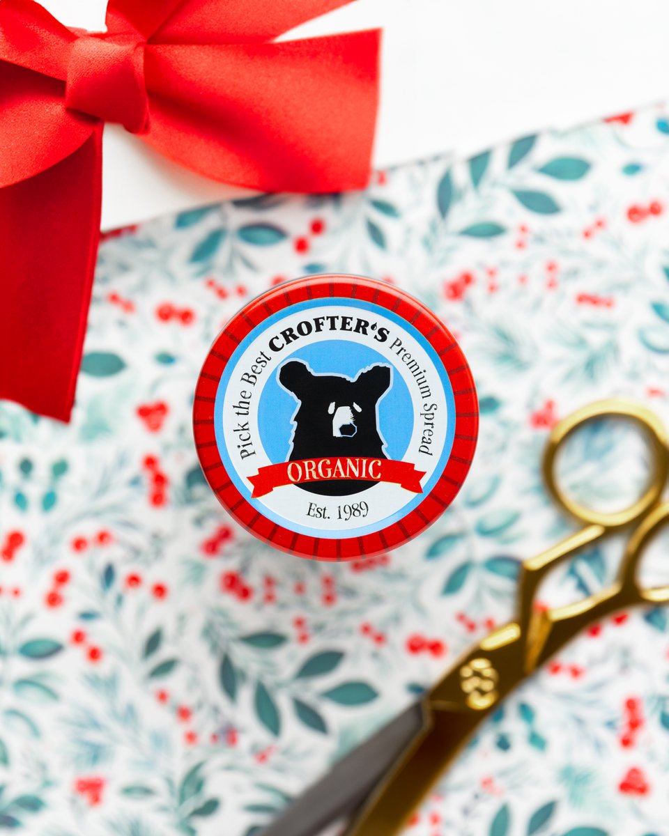 croftersorganic's tweet photo. Can you believe it's almost that time of year again?!🎀🎅 If you're looking for a great gift swap or stocking stuffer idea, our Organic Fruit Spreads make for the PERFECT delicious gift.🤗🎁🎄

#Crofters #CroftersOrganic #MoreFruitLessSugar #UnbearablyGood https://t.co/9Xa85kGN3h