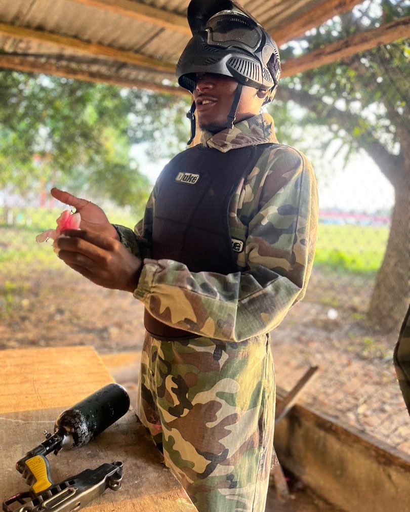napientchin's tweet photo. La bataille commence… et je suis prêt ! 🔥

#Paintball
#ActionMode
#TeamBuilding
#WarriorSpirit
#AdrenalineRush
#OutdoorFun
#CamouflageStyle
#ChallengeAccepted
#GameOn
#AdventureTime https://t.co/2FmTzibKMK