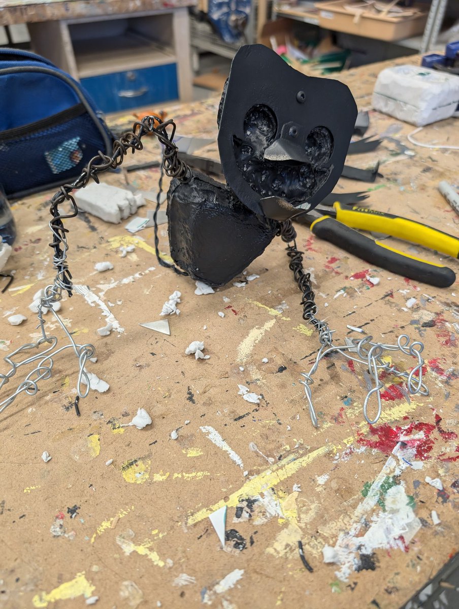 GlamR_Chica's tweet photo. P'tit Ombre.
Dernier projet de sculpture de la session.
#Fnaf #FnafOc #Oc #PtitOmbre #Sculpture #Projet #Art #ScaryShit https://t.co/1OK8mUkRF0