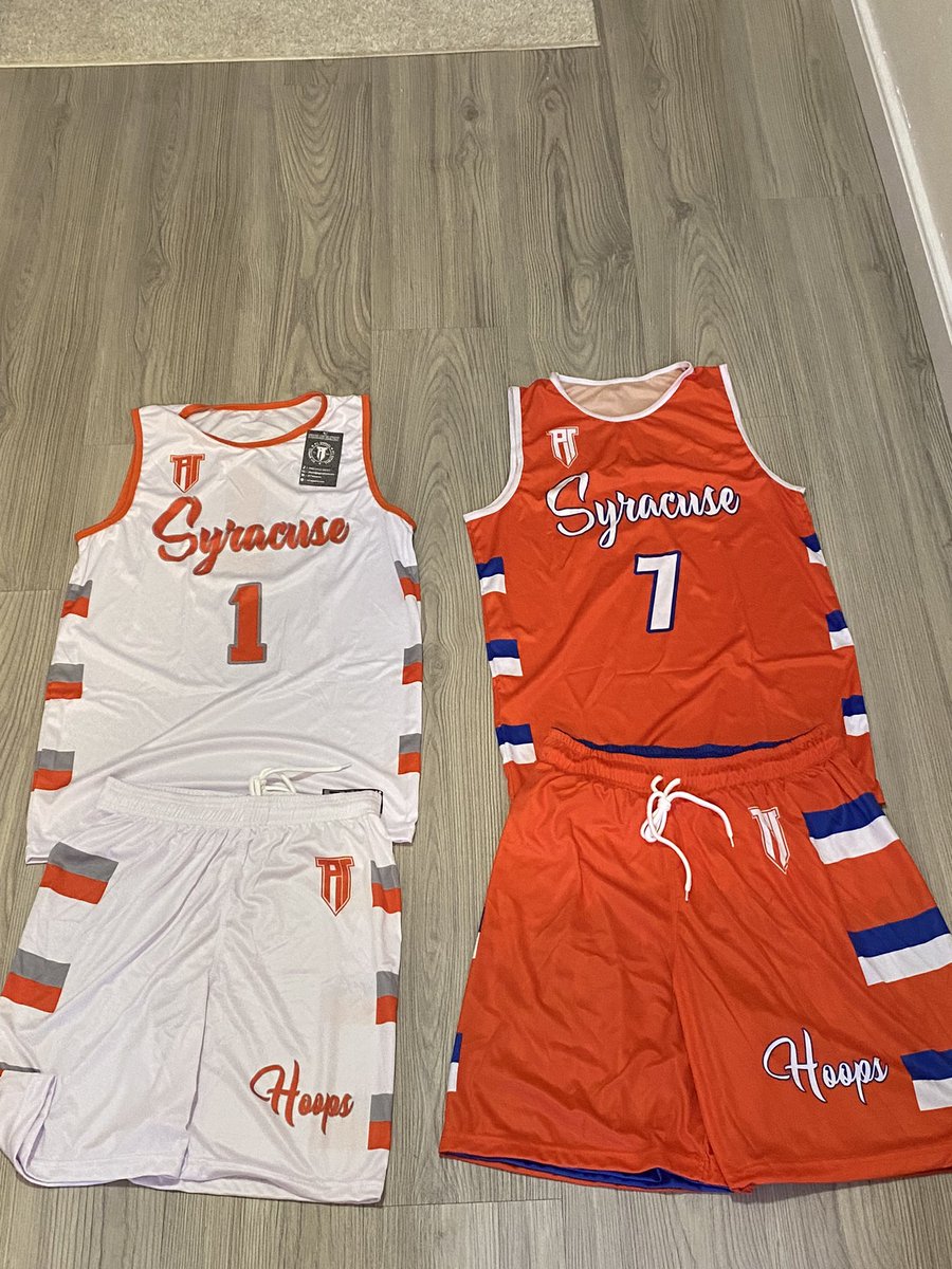 SyracuseHoops3's tweet photo. Thanks to PT1 Apparel Hooking up Syracuse Hoops this year 🍊🏀🙌🏽🔥 https://t.co/eKSfGiu9pg