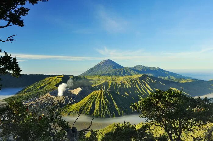 Alex31829681's tweet photo. @KatanaHugo Hhmmm....bromo tengger semeru national park, east java, indonesia... https://t.co/6UvX8KcPh7