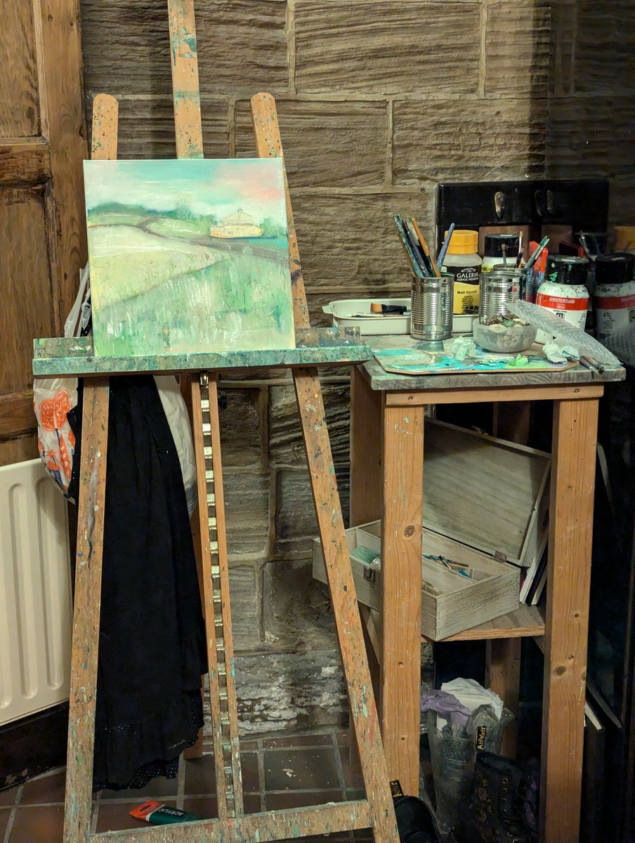AnneDunkley1's tweet photo. Had a bit of a painting evening tonight, trying to ignore work and get a better W/L balance #painting #art #canvas #kitchenstudio https://t.co/KbsEMeFFSB