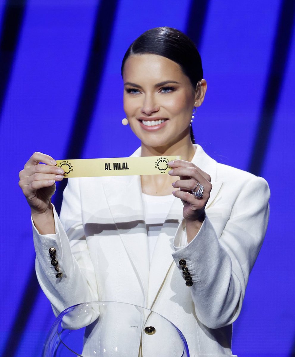 بالتوفيق للزعيم💙💙

#الهلال_قرعه_كاس_العالم