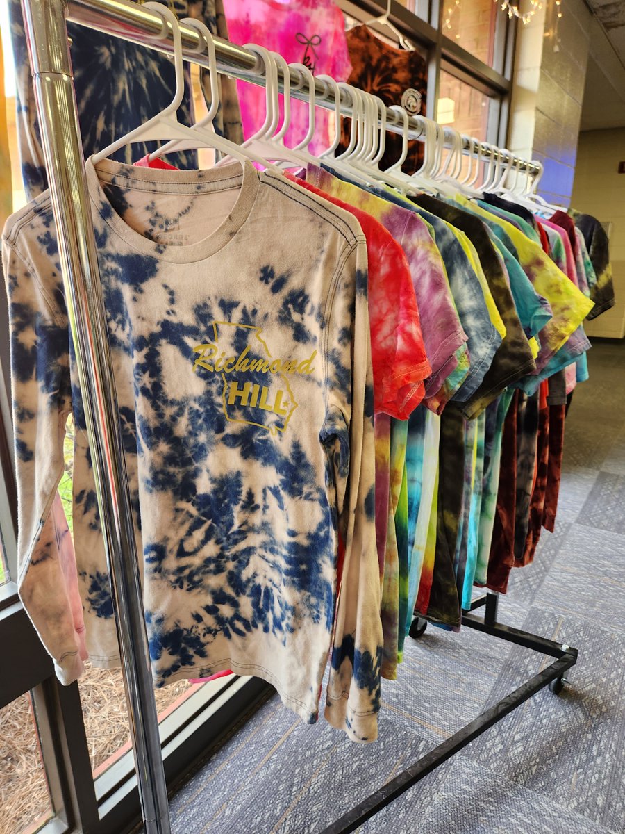 Wildcat Workshop is having a holiday sale on t-shirts. All shirts are $8 until 12/17! 

We can be found in room 906 or in the East Cafeteria with the RHHS School Store. 

<a href="/WorkshopWildcat/">Wildcat Workshop</a> 
 <a href="/Coach_BEvans/">Bill Evans</a> 
<a href="/boom_davis/">Coach Boom (Davis)</a> 
<a href="/MonicahStarr/">Monicah Starr</a> 
<a href="/RichmondHill_HS/">Richmond Hill High</a>