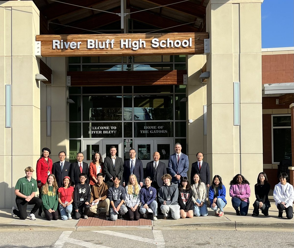 JacobSmith61's tweet photo. Today, we had the privilege of exchanging ideas and practices with our partner school from China. This visit reaffirmed the value of our partnership and the importance of international collaboration! #EmpowerTheBluff2025 https://t.co/duSlytqeg3
