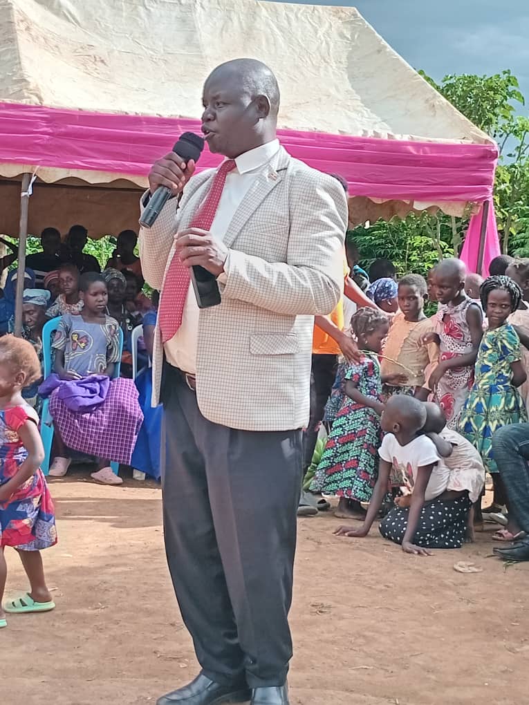 Addressing the congregation at the wedding after party of Catechist Robert Omweru.
We wish him and his wife a peaceful marriage.