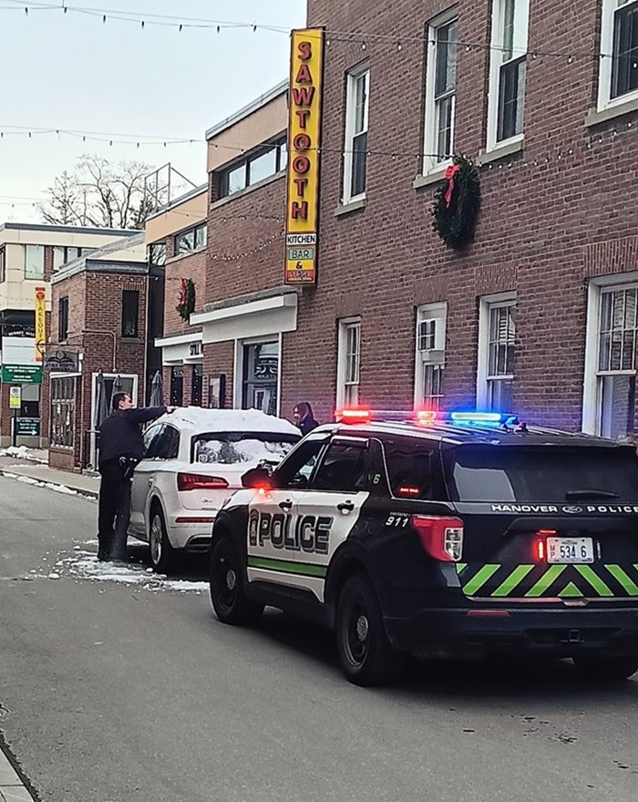 HanoverNHPolice tweet media