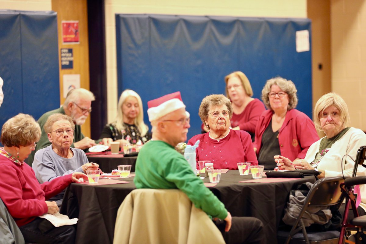WFL_BOCES's tweet photo. WTCC students and staff hosted a festive meal for the Williamson Seniors, featuring delicious food, caroling by Williamson High School choir, and thoughtful gifts.
Read more and see full photo gallery 👉 https://t.co/GCnyMN1eqG. #wflboces #belongingatBOCES #makingsuccesspossible https://t.co/FDWwmdAGth