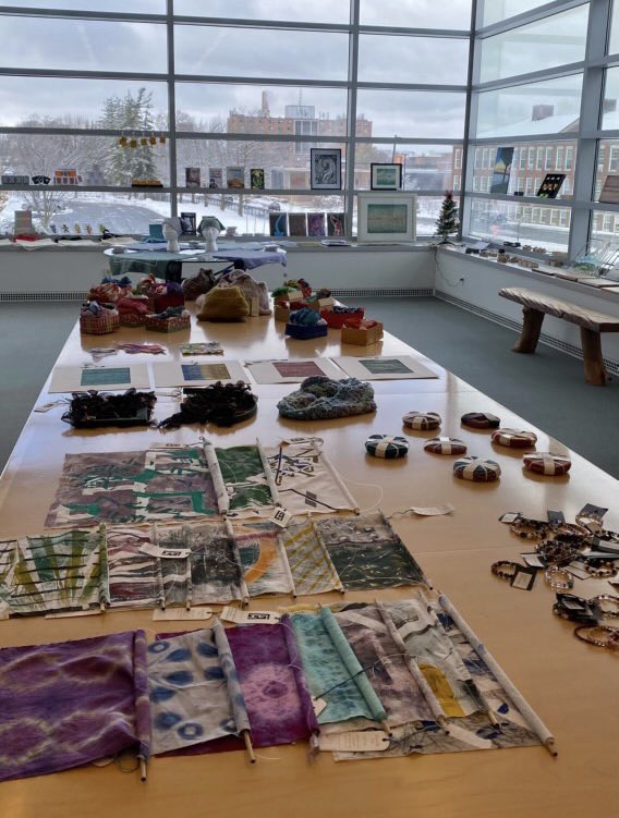 artdesbuffalo's tweet photo. UPDATE: The Student Sale Holiday Market has been extended!

Stop by to shop Friday &amp; Saturday, December 6 &amp; 7, from 10am to 5pm. The sale is now located in the 2nd Floor Conference Room at the @burchfieldpenney 

Thank you for supporting our students! https://t.co/euN4Rlr7hl