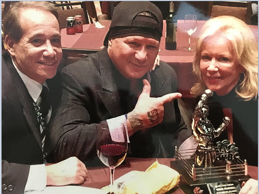 xbarry13's tweet photo. @5XPAZ   Huge congratulations on your long overdue induction into the IBHOF !  Looking forward to being there in person in June 2025 to see you get inducted.  Perfect ending to the incredibly successful and exciting career that you had Vinny.  Well deserved my friend ! https://t.co/j2OtngSzFe
