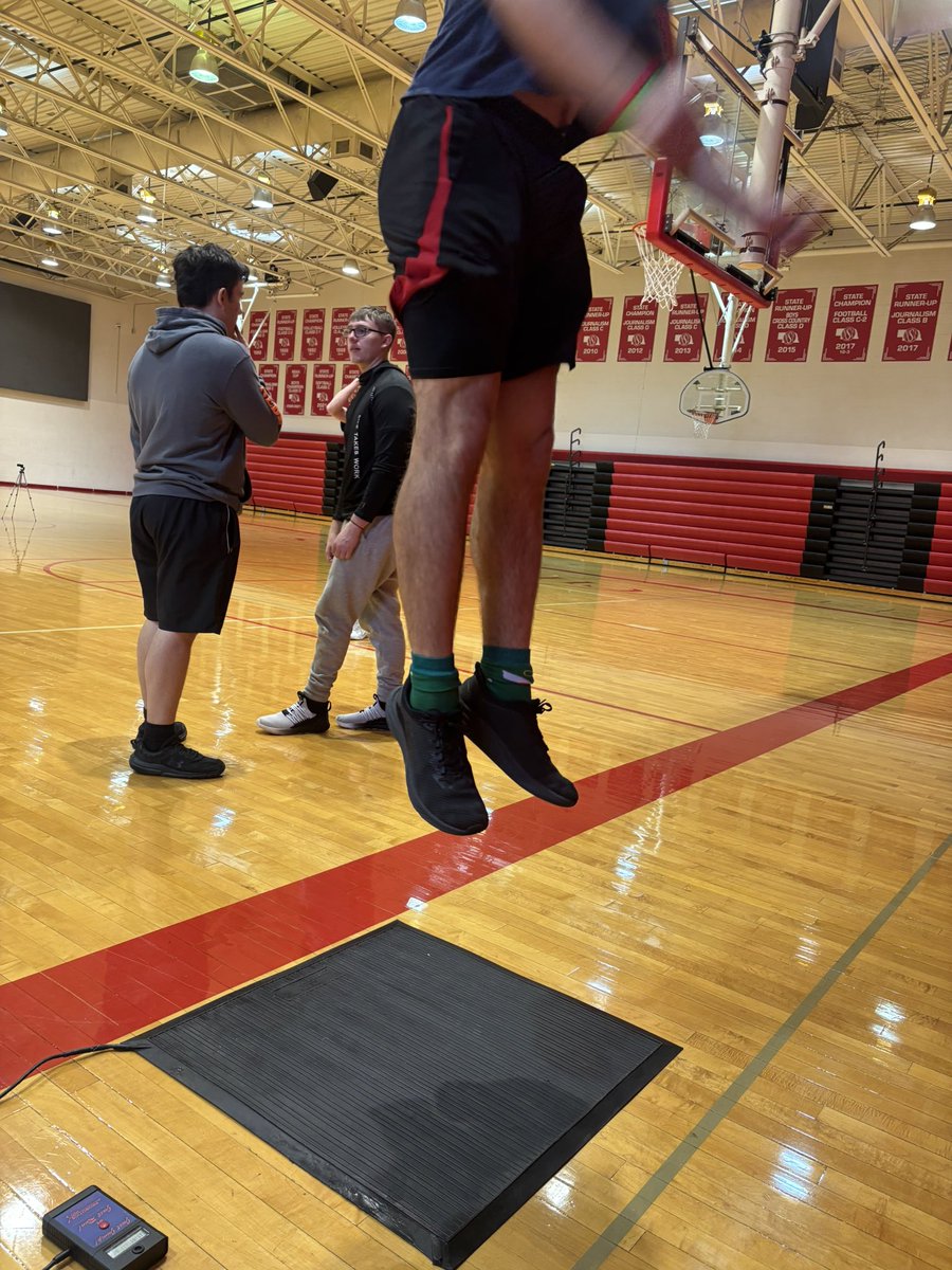 16 PR’s today in vertical jump!

Landon Adams - 26.4
Holden Degroff - 23.1
Braydon Dunn - 30.6
Levi Eggers - 31
Madison O’Shea - 17
Colton Swahn - 28
Tristan Wright - 16.5
Lucas Bussing - 25.6
Tyler Witt - 29.6
Mckenna Jones - 26.3
Wesley Patino - 20.4