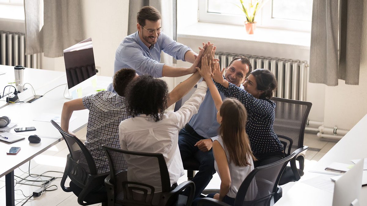 cumbre_delexito's tweet image. Un líder que comunica eficazmente inspira confianza, resuelve problemas y motiva a su equipo hacia el éxito. La comunicación es esencial para un liderazgo efectivo.#CompOrg24