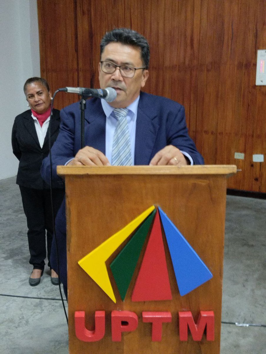 UPTMKR's tweet photo. CON ÉXITO INICIÓ I CONGRESO DE ENFERMERÍA INTEGRAL COMUNITARIA EN LA UPTMKR.

Según lo establecido y con gran éxito inició  la mañana de este jueves 5 de diciembre en el auditorio de Senditel el I Congreso de Enfermería Integral Comunitaria "Manos que Cuidan". https://t.co/mHH2ksVyRb