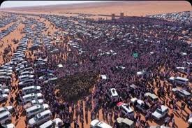 الميزة في #لطامات اللي تميزها عن باقي "المنقيات"
انها تحركها أمواج "جمهورها" قبل أن يحركها "ملاكها"
وجمهورها هم أكثر "ملاك" الإبل
#لطامات_منقية_الجزيرة
#منقية_الجزيرة
#راعي_النظر
#راعي_الشداد
#مهرجان_الملك_عبدالعزيز_للإبل9
