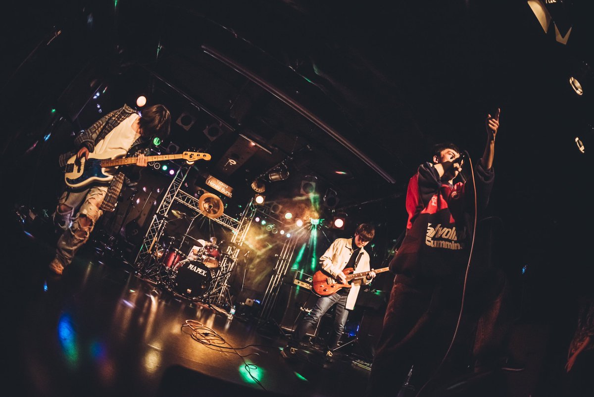 SATOSI6464's tweet photo. 今日でこのメンバーでのAlterで叩くのはラストでした！
まだ実感がない。本当に…

Alterに関わってくれた方、Alterを通して知り合えた方 ぜひALT 長いですが呼んでください！

メンバーは絶対見て‼️
2枚目も！

@_Alteryourworld 
@yusukeyourworld 
@KoheiAlter 
@Mukai_music https://t.co/TxvxvENQKV