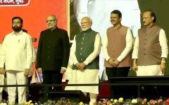 nssnoratsingh's tweet image. महाराष्ट्र के मुख्यमंत्री के रूप में शपथ लेने पर श्री @Dev_Fadnavis जी को बधाई।

प्रदेश के उपमुख्यमंत्री पद की शपथ लेने पर श्री @mieknathshinde जी एवं श्री @AjitPawarSpeaks जी को बधाई।