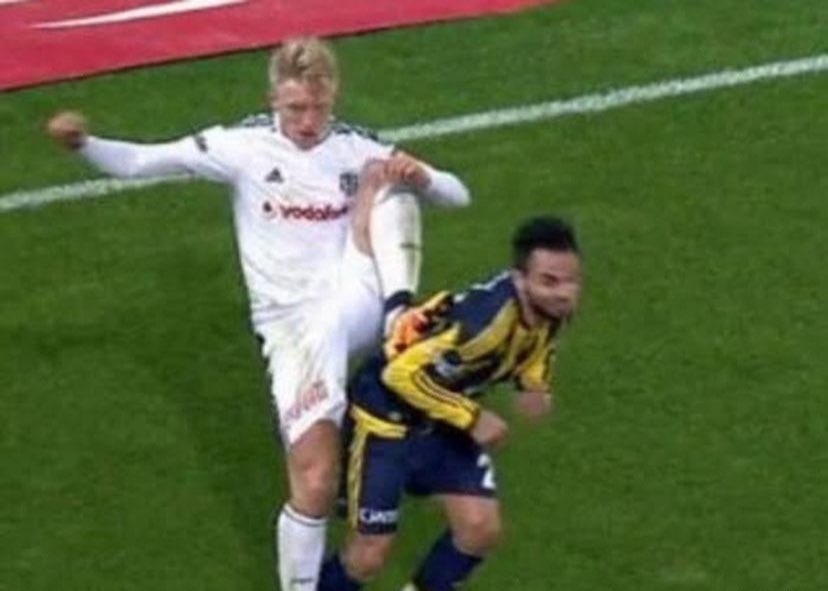 Seyit1312's tweet photo. SUS SORU SORMA ORUSPU ÇOCUĞU İPNE K*NARYA,DÖN GÖTÜNÜ SİKEYİM KARTAL AŞKIYLA MAÇKA PARKINDA! https://t.co/lkOsGm0XKT