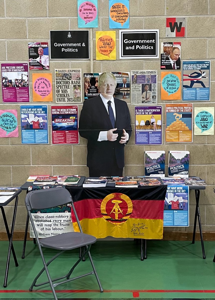 MCDHSB's tweet photo. Always good to have some expert help when promoting Government &amp; Politics at ⁦@DHSBoys⁩ year 11 options evening https://t.co/36aw9ksE8D