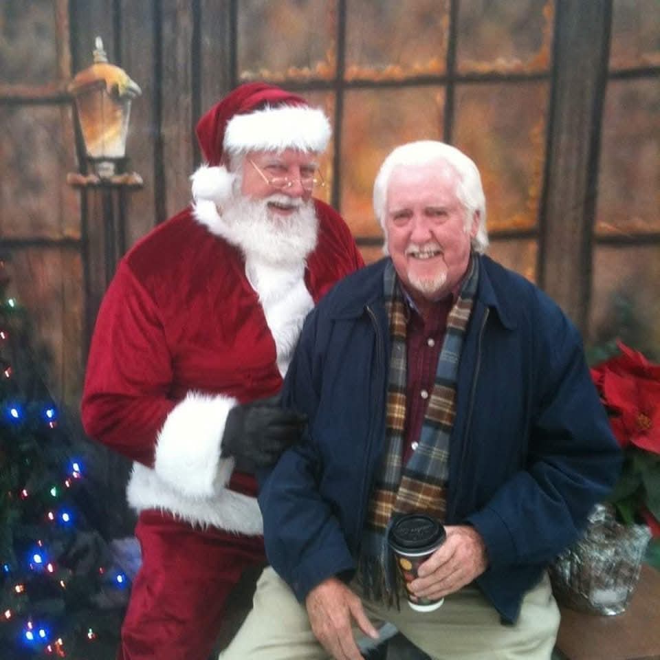 DCrowe55's tweet photo. Starting today through December 22nd, enter the promo code JDRULES at https://t.co/1jVvgZ8ZPm and receive 10% off your order! https://t.co/xhhzfdLYCX