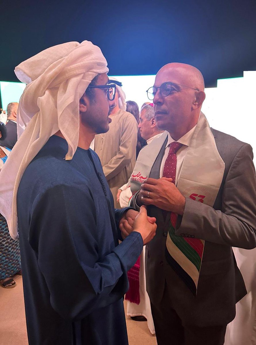 FouadDandan's tweet photo. سررت بلقاء صاحب السمو الشيخ عبد الله بن زايد، وزير الخارجية، حيث تبادلنا أطراف الحديث حول المناسبة الوطنية وأثرها الطيّب على تطلعات أجيال الغد.
وكان حديث عن آخر تطورات الوضع في لبنان، وبخاصة بعد أسبوع على دخول اتفاق وقف إطلاق النّار حيّز التنفيذ. https://t.co/RJx6ypLb8J