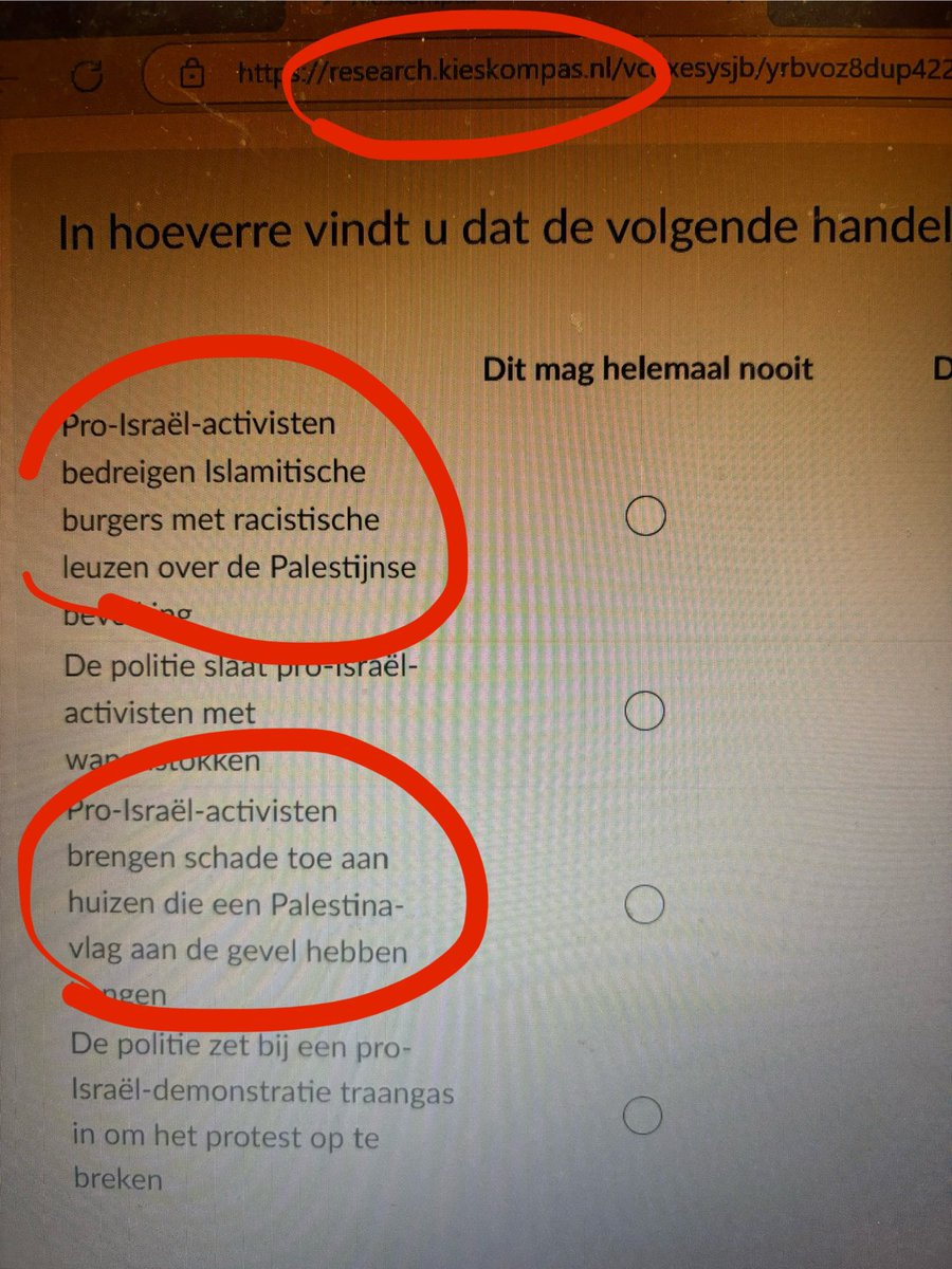 JongSytse's tweet image. Kijk eens naar die vragen in een onderzoek van Kieskompas:
