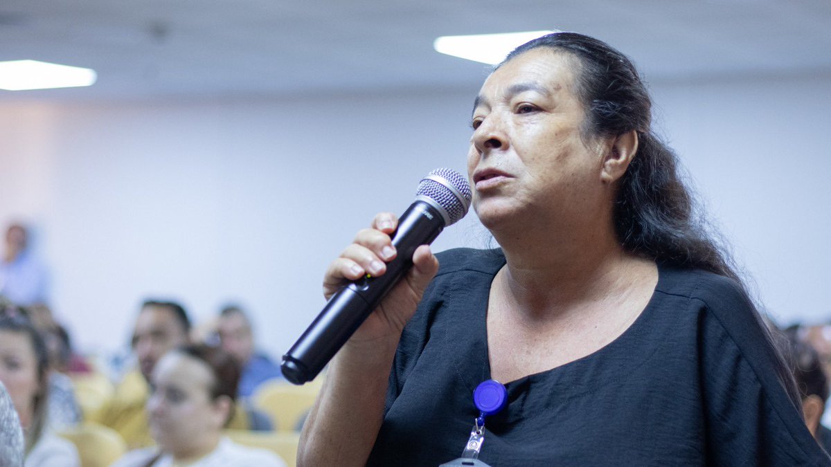 HospitalMFS's tweet photo. El gerente Julián Felipe Pineda presentó los logros y avances de 2024, reafirmando nuestro compromiso con la salud de los antioqueños. 

✅ Logros: apertura de la Unidad Materno Perinatal y la Unidad para la Mujer y la Familia. 🤰🏻🌸🏥🩺 https://t.co/wU7soo7x3P