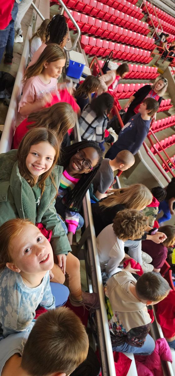 sreason329's tweet photo. Field trip day at Ball State! @EWA_MCS https://t.co/YpaGd9twZy