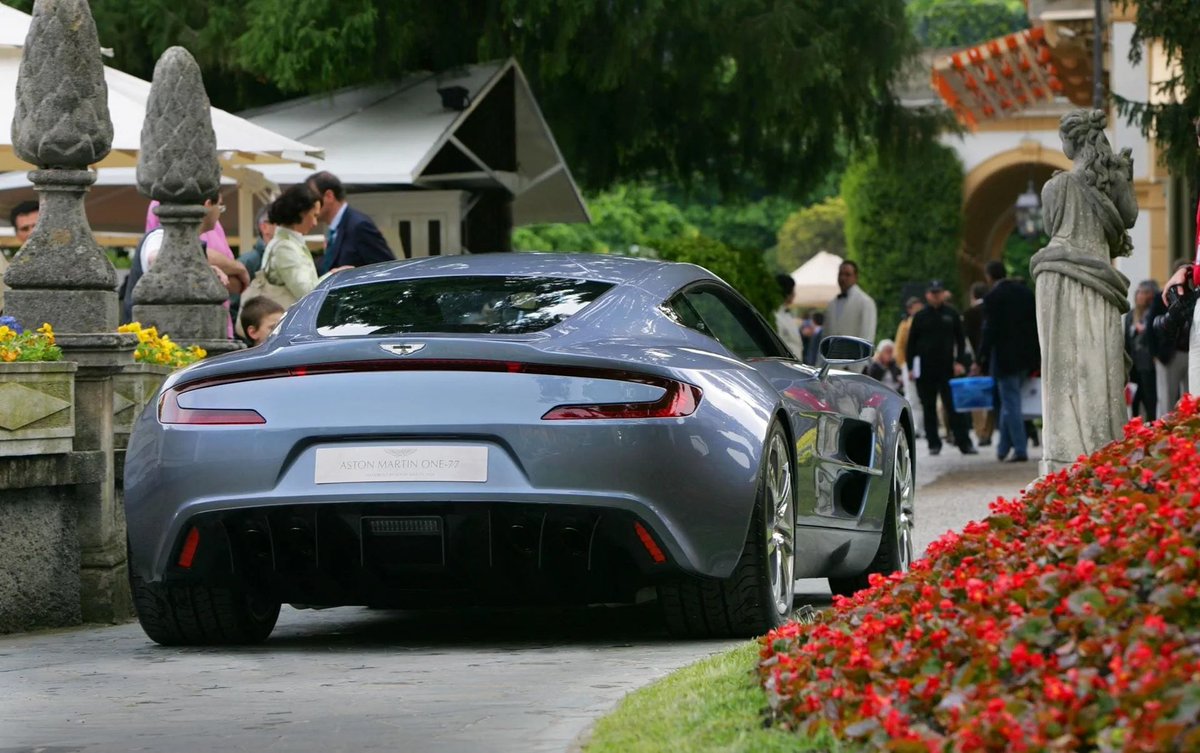 Fullthr4ttle's tweet photo. Aston Martin One 77 comes with a 7.3L V12, producing 750 BHP. This incredible machine is capable of a top speed of 220 mph

#astonmartin #astonmartinone77 #one77 #supercars #supercar #sportscars #sportscar #cars #car https://t.co/PsqbCten6R