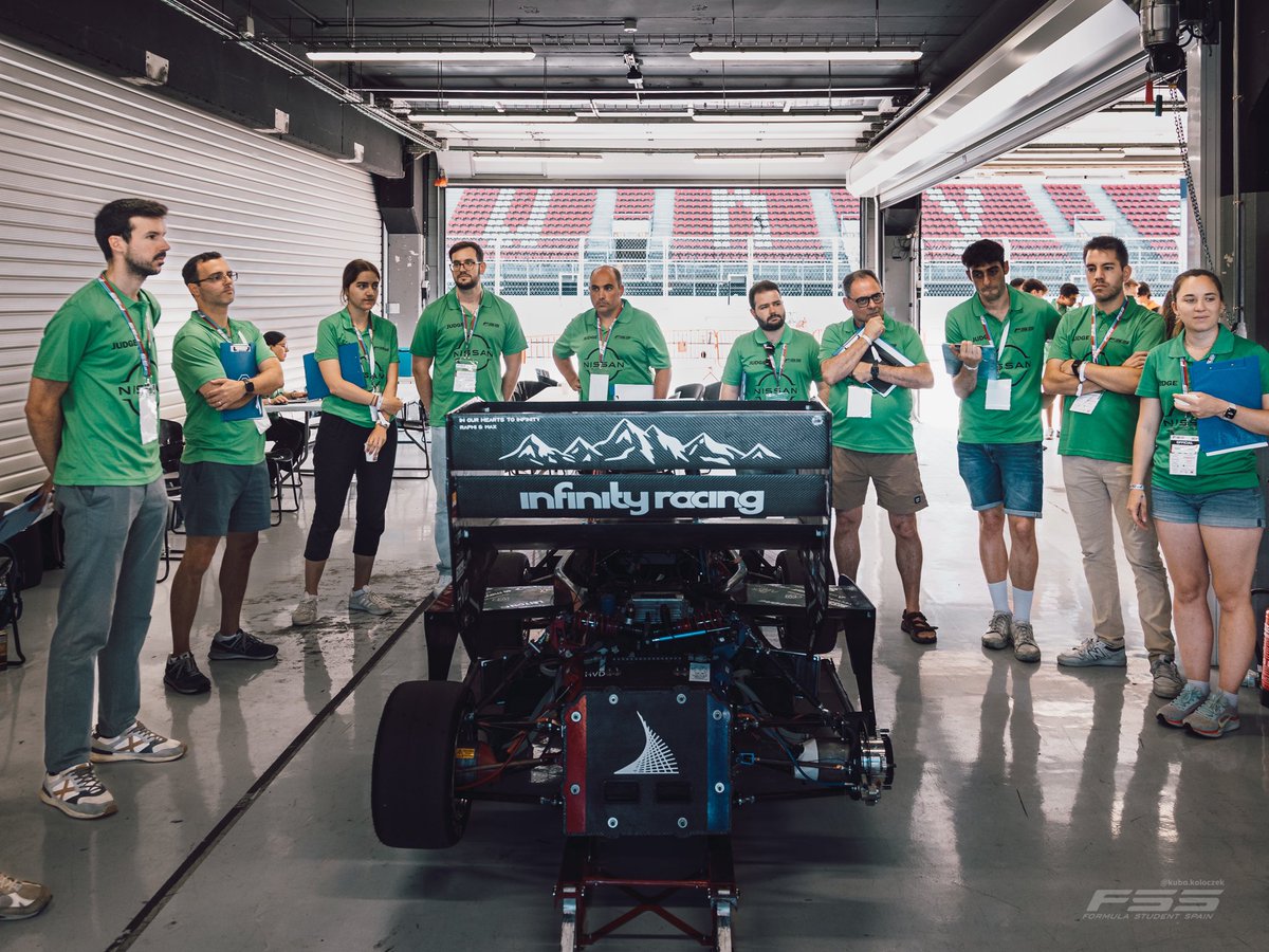 FS_Spain's tweet photo. International Volunteer Day, 5 December, is an occasion to pay tribute to our volunteers and to recognize the value of volunteerism, the Formula Student Spirit.
Thank you Volunteers ❤️
#FSSPIRIT #FSS #formulastudent https://t.co/UsvuOar4GR