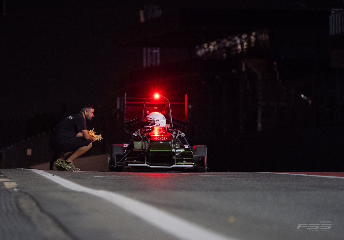 International Volunteer Day, 5 December, is an occasion to pay tribute to our volunteers and to recognize the value of volunteerism, the Formula Student Spirit. 
Thank you Volunteers ❤️
#FSSPIRIT #FSS #formulastudent
