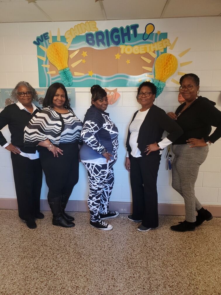 sm_washington08's tweet photo. We work hard but it’s important to have fun as well! Laughter is the best form of medicine! #TheSpringerWay 🦘 https://t.co/8BC3FyoM9B