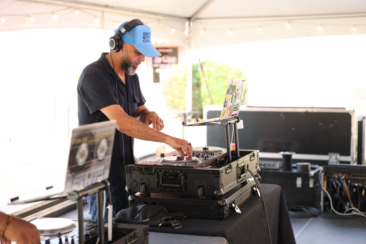 ScrapFestArt's tweet photo. Shout out to Ozay Moore and Y'z Council from AOTA Creative who DJ'd the 2024 ReFashion Show.
@ozay_moore @yzcouncil @aotacreative
Special thanks to @seamsfabric @spartanupcycle @msusurplusstore ๐ธ @MichiganCreative #scrapfest #scrapfest2024 #lansing #friedlandInd #refashionshow https://t.co/exvt9MioNv