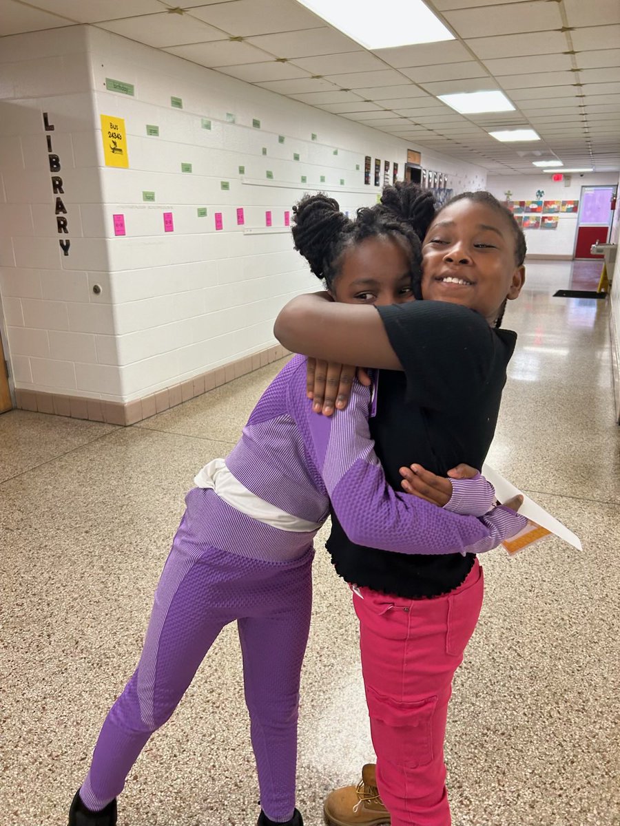 sm_washington08's tweet photo. Spelling Bee was a vibe today! The students were super encouraging and supportive of their classmates! #TheSpringerWay 🦘 https://t.co/IrLSyZT750