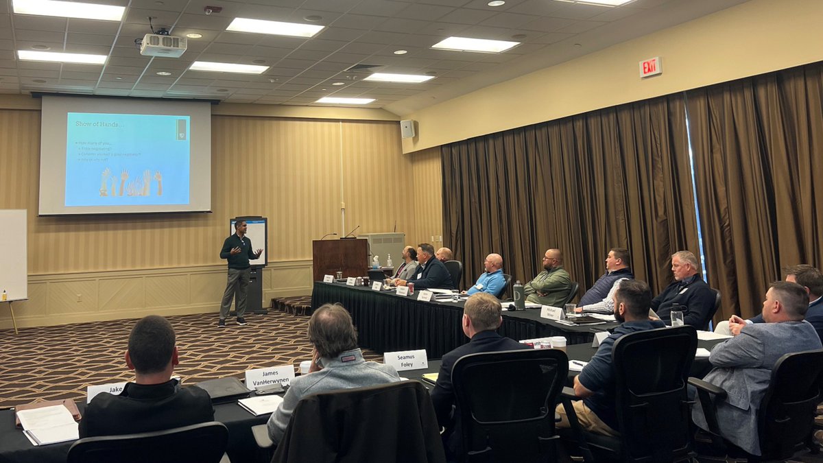 SyngentaTurf's tweet photo. During day 2 of #SBI24, Dr. Sherry Moss shared her expertise on managing individuals and teams – any #SBIAlumni out there flexing their #DASeR skills? 🤔
 
Then, Dr. John Sumanth guided us through negotiation practice. 🗪 If you need a good negotiator, @michaelvminer is your guy 💪
 
Looking forward to conversation and reflection this evening!