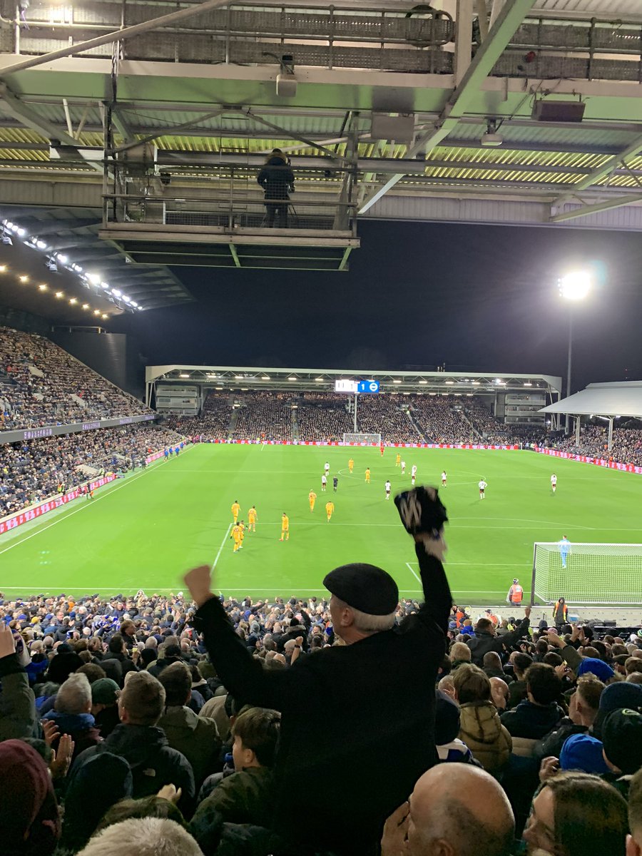 paddyg18_'s tweet photo. #FFC ⚪️ 3-1 #BHAFC 🟡
Very frustrating and disappointing way to lose, especially with how poor the first two goals were.
Better team in the first half but flat in the second. Have to bounce back on Sunday against #LCFC! 🦊
I didn’t like our attacking shape 🫠
#FULBRI https://t.co/ACQTXoXb7R