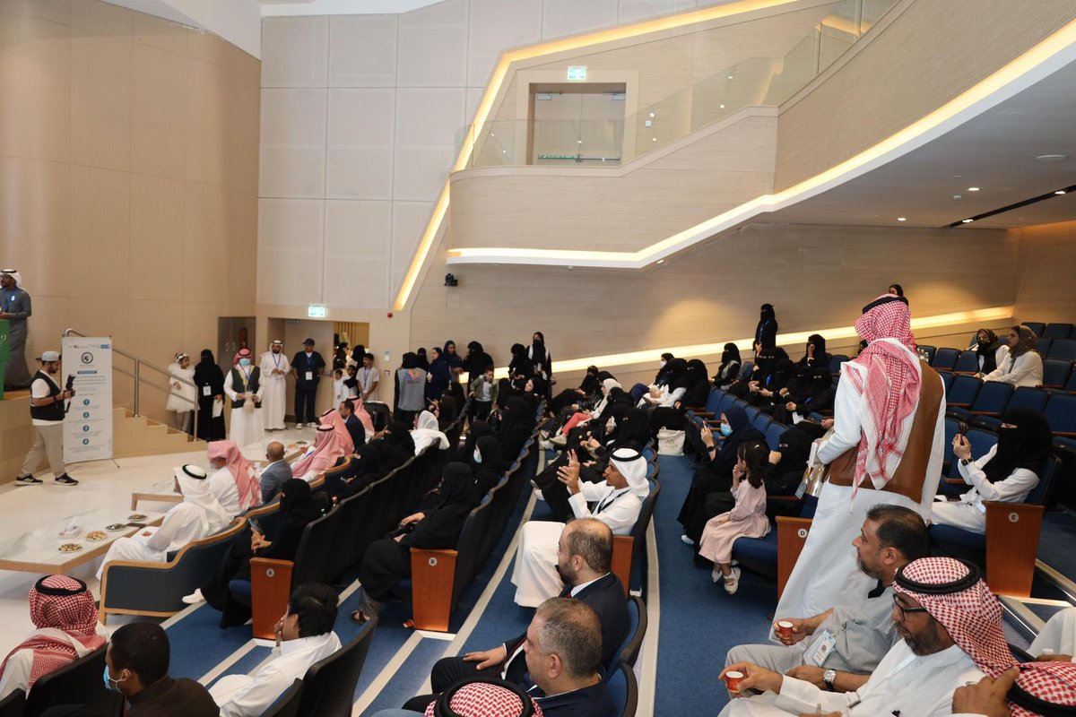gester_makkah's tweet photo. ◇ والجلسة الحوارية الثانية
بعنوان"التمكين والاستدامة للأشخاص ذوي الإعاقة صمن رؤية المملكة العربية السعودية 2030م" https://t.co/QaVEbOEljI