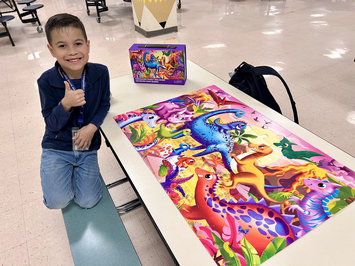 Piece by piece, this little builder showed us that every accomplishment starts with a single step! 🧩✨ Proud of our young puzzle master for putting it all together! #LittleAchievements #21stcclc #texasace #bgcep #greatfuturesstarthere