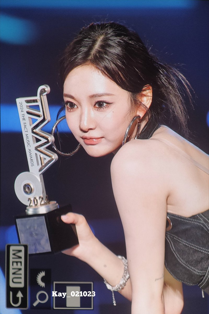 ningning (@ningshourly) on Twitter photo 