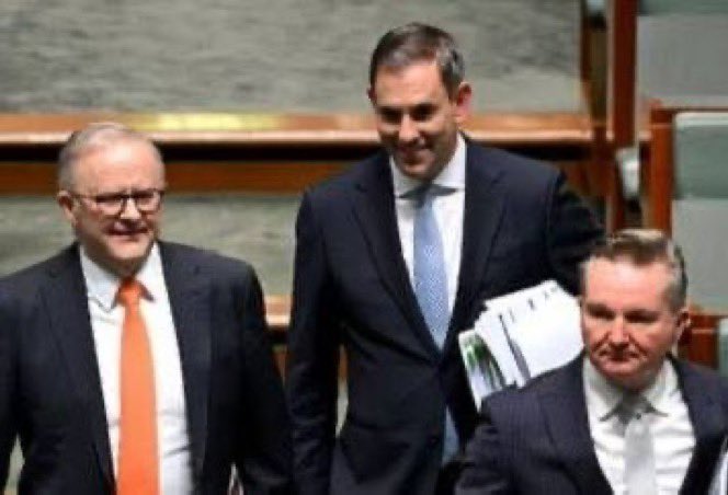 Pharquenauld's tweet photo. @RositaDaz48 So true. Lucky it wasn’t Albanese. He would have had his son, girlfriend, dog, and his entire male cabinet, Bowen, Burke, Wong, Chalmers, Watt, etc., queued up for freebies. Any trough they can get their snouts into the bloody freeloaders. https://t.co/kTqfgB0tjp